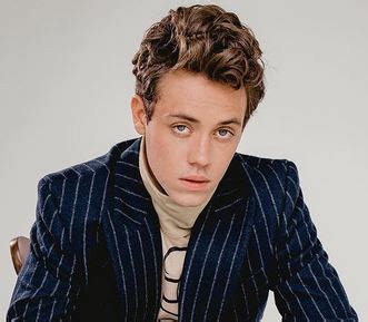 ethan cutkosky body|Ethan Cutkosky – Wiki, Age, Family, Girlfriend,。